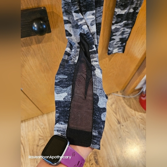 No Boundaries Medium Leggings - Picture 4 of 10